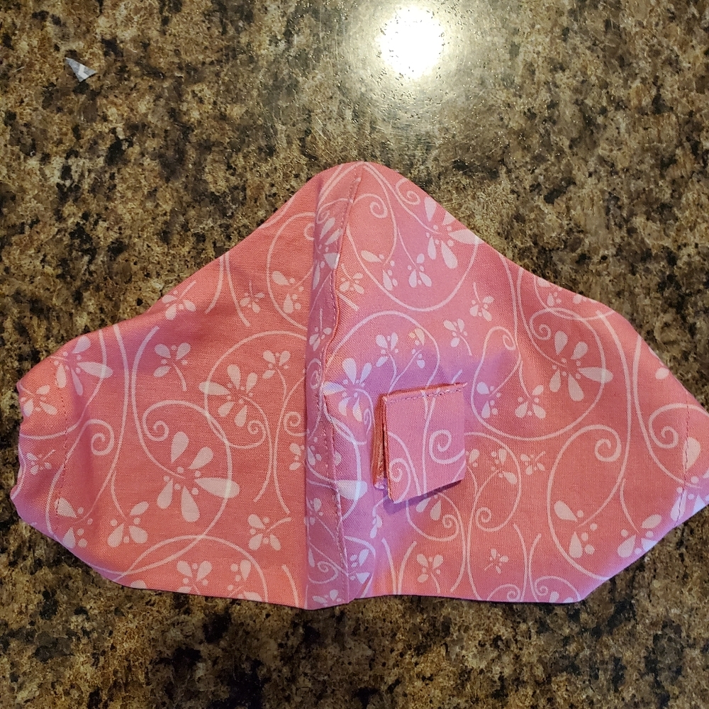 FACE MASK WITH STRAW HOLE